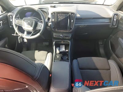 Zdjęcie 8 z 12 samochodu: 2023 VOLVO C40 RECHARGE ULTIMATE VIN:YV4ED3GM1P2058232 - miniatura