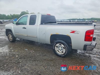 Drugie zdjęcie samochodu z przodu: 2011 CHEVROLET SILVERADO K1500 LT VIN:1GCRKSE31BZ205888 - miniatura