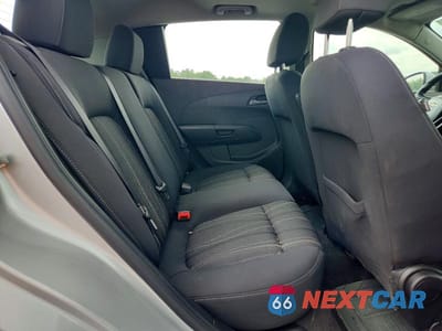 Zdjęcie 10 z 12 samochodu: 2016 CHEVROLET SONIC LT VIN:1G1JC6SB3G4101736 - miniatura