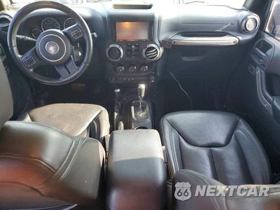 Zdjęcie 8 z 12 samochodu: 2015 JEEP WRANGLER UNLIMITED SPORT VIN:1C4BJWDG7FL749529 - miniatura