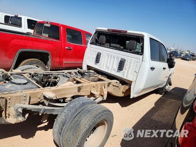 Trzecie zdjęcie samochodu z tyłu: 2024 CHEVROLET SILVERADO K3500 VIN:1GB4YSE74RF286557 - miniatura
