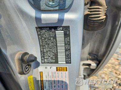 Zdjęcie 12 z 12 samochodu: 2015 TOYOTA PRIUS TWO VIN:JTDKN3DU4F0465284 - miniatura