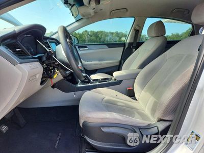 Zdjęcie 7 z 12 samochodu: 2018 HYUNDAI SONATA SE VIN:5NPE24AF8JH725294 - miniatura