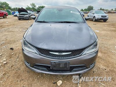Piąte zdjęcie samochodu w środku: 2015 CHRYSLER 200 S VIN:1C3CCCBG4FN582037 - miniatura