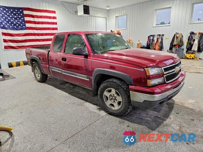 Czwarte zdjęcie samochodu z boku: 2006 CHEVROLET SILVERADO K1500 VIN:2GCEK19B561112347 - miniatura