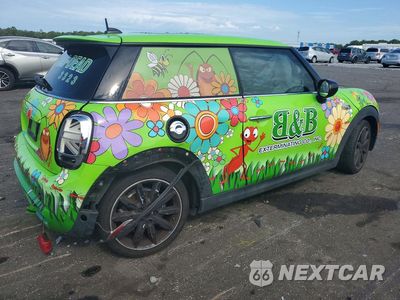 Trzecie zdjęcie samochodu z tyłu: 2020 MINI COOPER S VIN:WMWXR5C03L2L91910 - miniatura