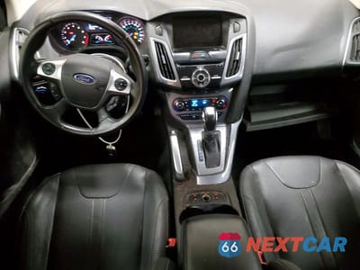 Zdjęcie 8 z 12 samochodu: 2013 FORD FOCUS TITANIUM VIN:1FADP3N24DL304015 - miniatura