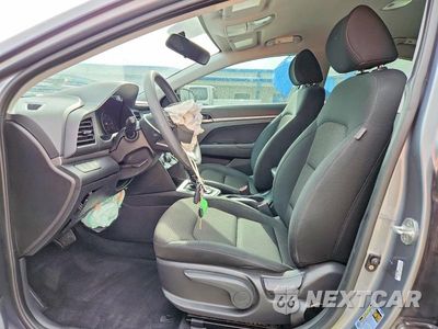 Zdjęcie 7 z 12 samochodu: 2019 HYUNDAI ELANTRA SE VIN:KMHD74LF6KU871724 - miniatura