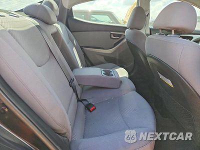 Zdjęcie 10 z 12 samochodu: 2016 HYUNDAI ELANTRA SE VIN:5NPDH4AE3GH744037 - miniatura