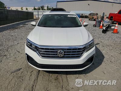 Piąte zdjęcie samochodu w środku: 2020 VOLKSWAGEN PASSAT R-LINE VIN:1VWMA7A33LC023403 - miniatura