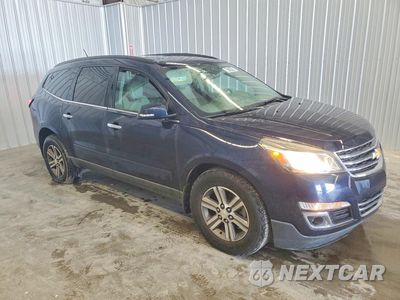 Czwarte zdjęcie samochodu z boku: 2017 CHEVROLET TRAVERSE LT VIN:1GNKVHKD1HJ160359 - miniatura