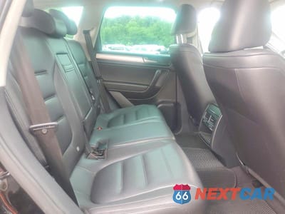Zdjęcie 11 z 13 samochodu: 2011 VOLKSWAGEN TOUAREG V6 VIN:WVGFF9BP8BD001072 - miniatura