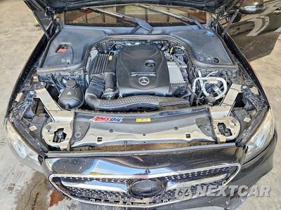 Zdjęcie 11 z 13 samochodu: 2017 MERCEDES-BENZ E 300 4MATIC VIN:WDDZF4KB6HA135796 - miniatura