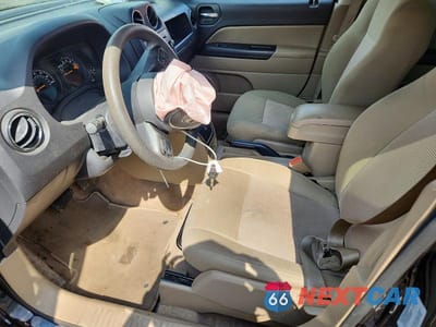 Zdjęcie 7 z 13 samochodu: 2017 JEEP PATRIOT SPORT VIN:1C4NJPBB3HD132782 - miniatura