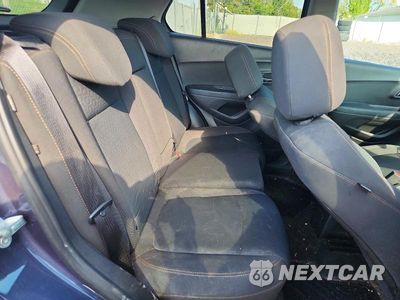 Zdjęcie 10 z 12 samochodu: 2019 CHEVROLET TRAX LS VIN:3GNCJKSB4KL205841 - miniatura