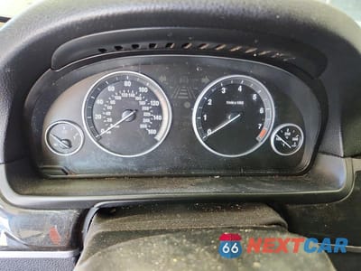 Zdjęcie 9 z 12 samochodu: 2012 BMW 528 XI VIN:WBAXH5C50CDW06422 - miniatura