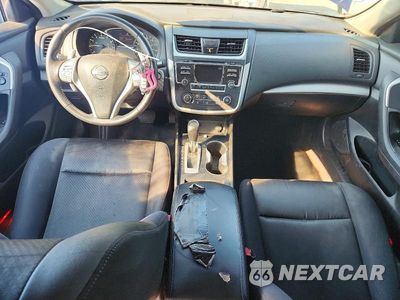 Zdjęcie 8 z 12 samochodu: 2016 NISSAN ALTIMA 2.5 SR VIN:1N4AL3AP4GC186813 - miniatura