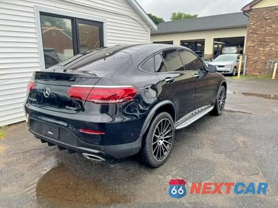 Trzecie zdjęcie samochodu z tyłu: 2022 MERCEDES-BENZ GLC COUPE 300 4MATIC VIN:W1N0J8EB8NG035236 - miniatura