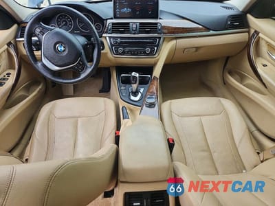Zdjęcie 8 z 12 samochodu: 2015 BMW 328 XI SULEV VIN:WBA3B5G50FNS12153 - miniatura