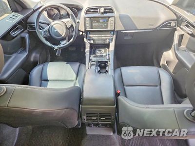 Zdjęcie 8 z 12 samochodu: 2018 JAGUAR F-PACE PREMIUM VIN:SADCJ2FX7JA293180 - miniatura