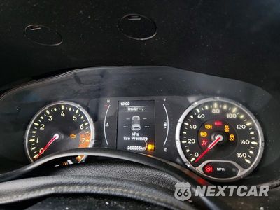 Zdjęcie 9 z 14 samochodu: 2018 JEEP RENEGADE SPORT VIN:ZACCJBAH9JPH17647 - miniatura