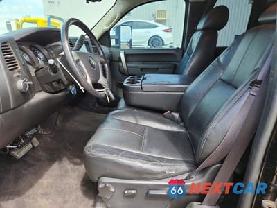 Zdjęcie 7 z 12 samochodu: 2013 CHEVROLET SILVERADO K1500 LT VIN:1GCRKSE7XDZ233405 - miniatura