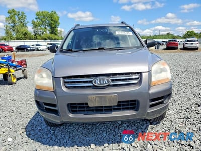 Piąte zdjęcie samochodu w środku: 2008 KIA SPORTAGE LX VIN:KNDJF724087529785 - miniatura