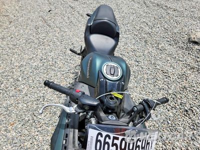 Piąte zdjęcie samochodu w środku: 2025 KAWASAKI EX650 P VIN:ML5EXEP18SDAG5454 - miniatura