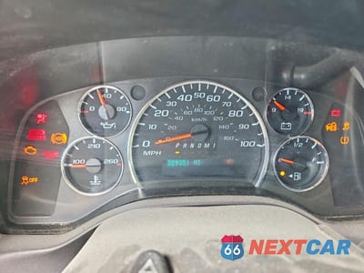 Zdjęcie 9 z 12 samochodu: 2018 CHEVROLET EXPRESS 2500 CARGO DELIVERY VAN VIN:1GCWGAFP5J1342605 - miniatura