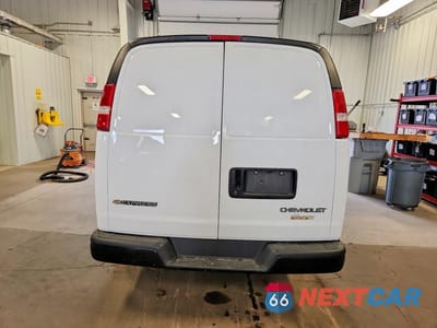 Zdjęcie 6 z 13 samochodu: 2006 CHEVROLET EXPRESS G1500 VIN:1GCFG15X661145662 - miniatura