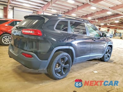 Trzecie zdjęcie samochodu z tyłu: 2018 JEEP CHEROKEE LATITUDE VIN:1C4PJLCB3JD538521 - miniatura