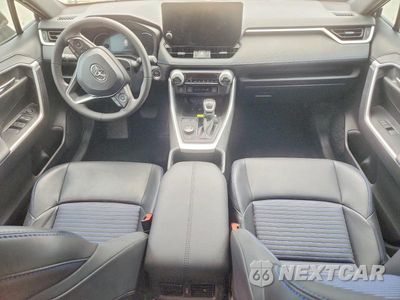 Zdjęcie 8 z 13 samochodu: 2024 TOYOTA RAV4 XSE VIN:2T3E6RFV5RW061039 - miniatura