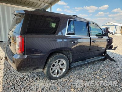 Trzecie zdjęcie samochodu z tyłu: 2017 GMC YUKON SLE VIN:1GKS2AEC3HR206131 - miniatura
