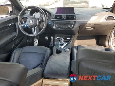 Zdjęcie 8 z 13 samochodu: 2020 BMW M2 COMPETITION VIN:WBS2U7C02L7E30783 - miniatura