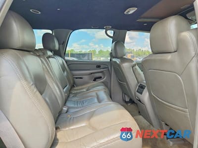 Zdjęcie 11 z 13 samochodu: 2004 CHEVROLET TAHOE K1500 VIN:1GNEK13Z64R145004 - miniatura