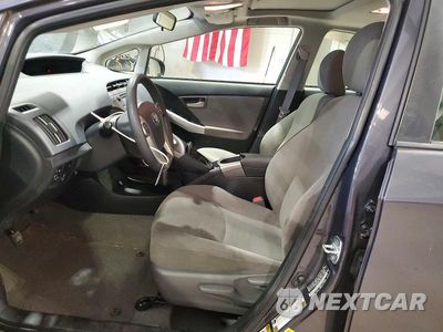 Zdjęcie 7 z 13 samochodu: 2014 TOYOTA PRIUS THREE VIN:JTDKN3DU6E1821744 - miniatura