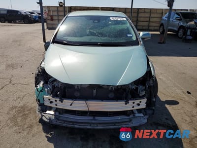 Piąte zdjęcie samochodu w środku: 2019 TOYOTA PRIUS XLE VIN:JTDKARFU7K3081133 - miniatura