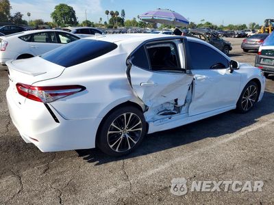 Trzecie zdjęcie samochodu z tyłu: 2020 TOYOTA CAMRY SE VIN:4T1G11AK4LU507025 - miniatura
