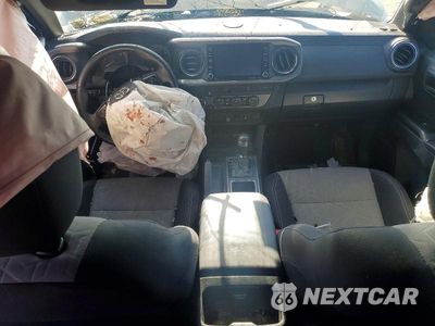 Zdjęcie 8 z 12 samochodu: 2022 TOYOTA TACOMA TRD SPORT VIN:3TYCZ5AN3NT087119 - miniatura
