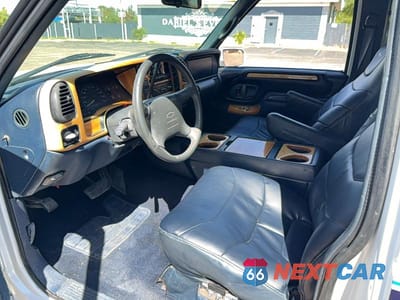Piąte zdjęcie samochodu w środku: 1997 CHEVROLET GMT-400 C1500 VIN:2GBEC19R0V1128775 - miniatura