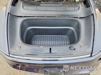 Zdjęcie 12 z 13 samochodu: 2026 TESLA MODEL Y VIN:7SAYGDEE5TA410647 - miniatura