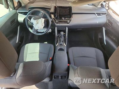 Zdjęcie 8 z 13 samochodu: 2023 TOYOTA COROLLA CROSS LE VIN:7MUCAAAG0PV051698 - miniatura