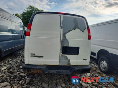 Zdjęcie 6 z 13 samochodu: 2011 CHEVROLET EXPRESS 3500 CARGO DELIVERY VAN VIN:1GCZGTCA5B1187225 - miniatura