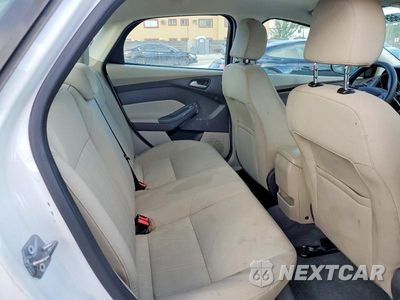 Zdjęcie 10 z 12 samochodu: 2016 FORD FOCUS SE VIN:1FADP3F24GL285453 - miniatura