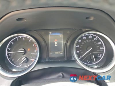 Zdjęcie 9 z 12 samochodu: 2018 TOYOTA CAMRY SE VIN:4T1B11HK7JU138187 - miniatura