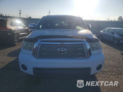 Piąte zdjęcie samochodu w środku: 2010 TOYOTA TUNDRA DOUBLE CAB LIMITED VIN:5TFBY5F16AX124121 - miniatura