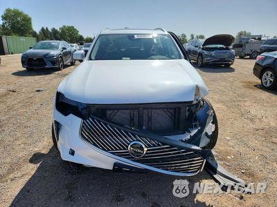 Piąte zdjęcie samochodu w środku: 2026 VOLVO XC90 PLUS VIN:YV4062PE7T1500793 - miniatura