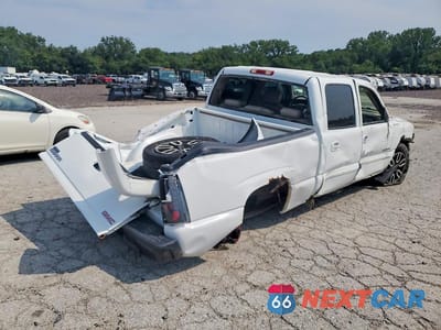 Trzecie zdjęcie samochodu z tyłu: 2006 GMC SIERRA K1500 DENALI VIN:2GTEK63N261115772 - miniatura
