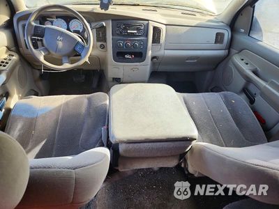Zdjęcie 8 z 13 samochodu: 2004 DODGE RAM 1500 ST VIN:1D7HU18N74J182945 - miniatura