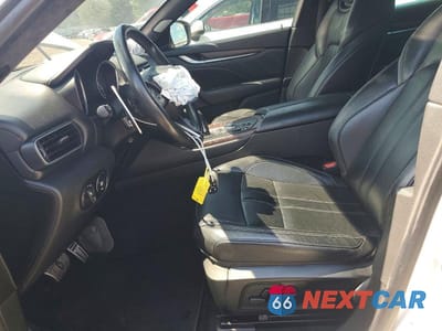 Zdjęcie 7 z 13 samochodu: 2019 MASERATI LEVANTE GTS VIN:ZN661ZUA0KX320314 - miniatura